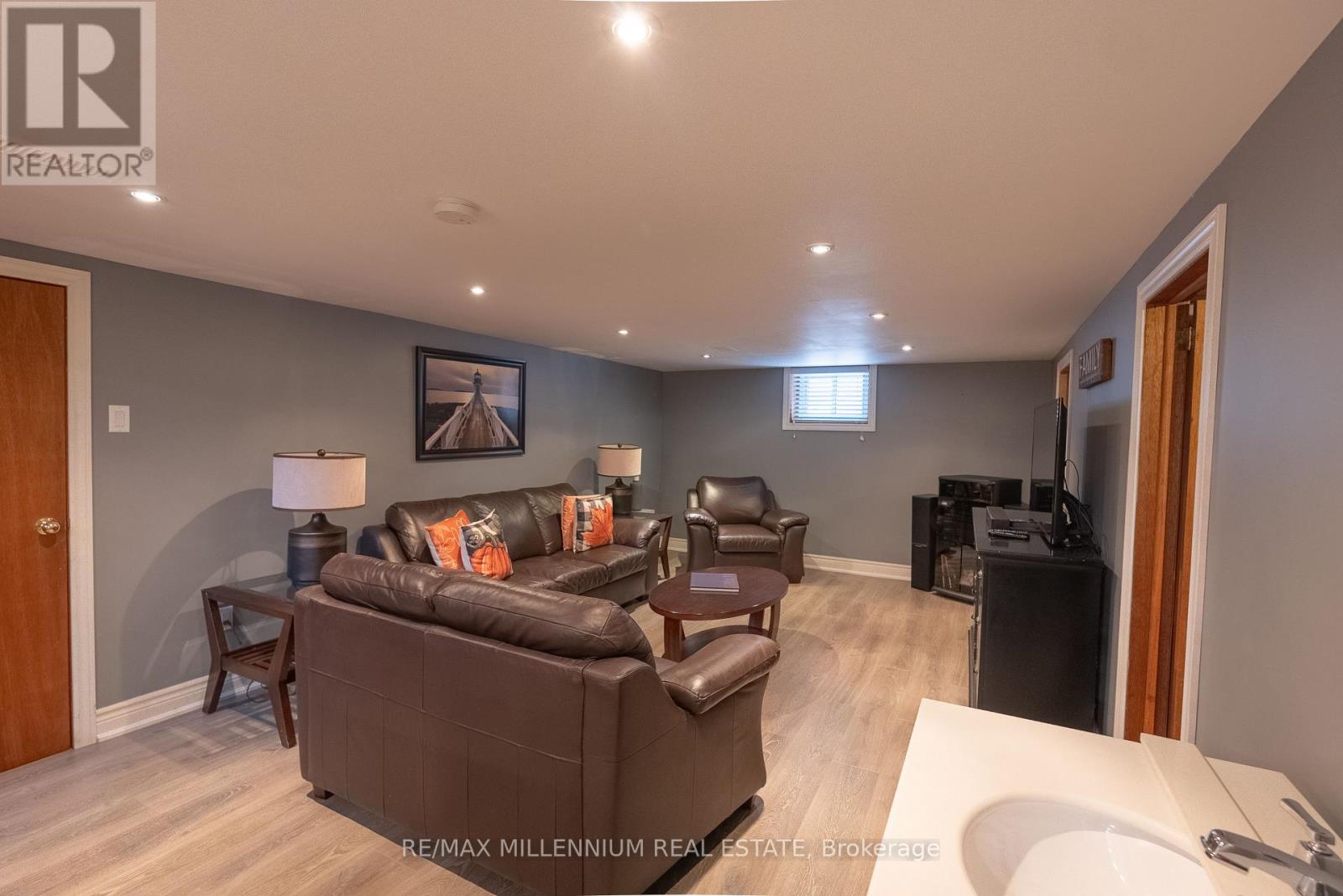 50 Stevens Crescent, Halton Hills (Georgetown), Ontario  L7G 1B6 - Photo 14 - W12793322