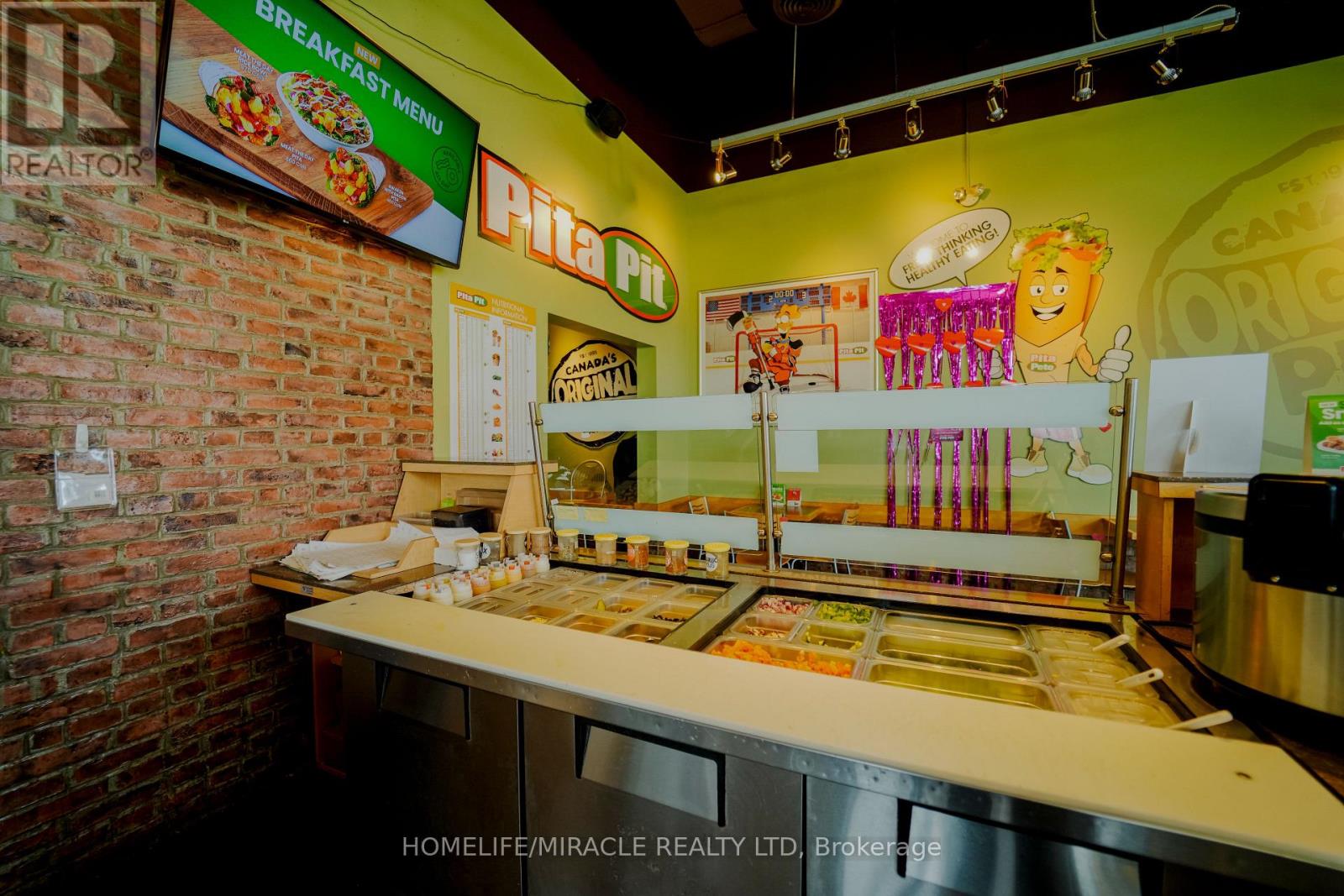 391 Queen Street, Halton Hills (Ac Acton), Ontario  L7J 0A8 - Photo 11 - W12793720