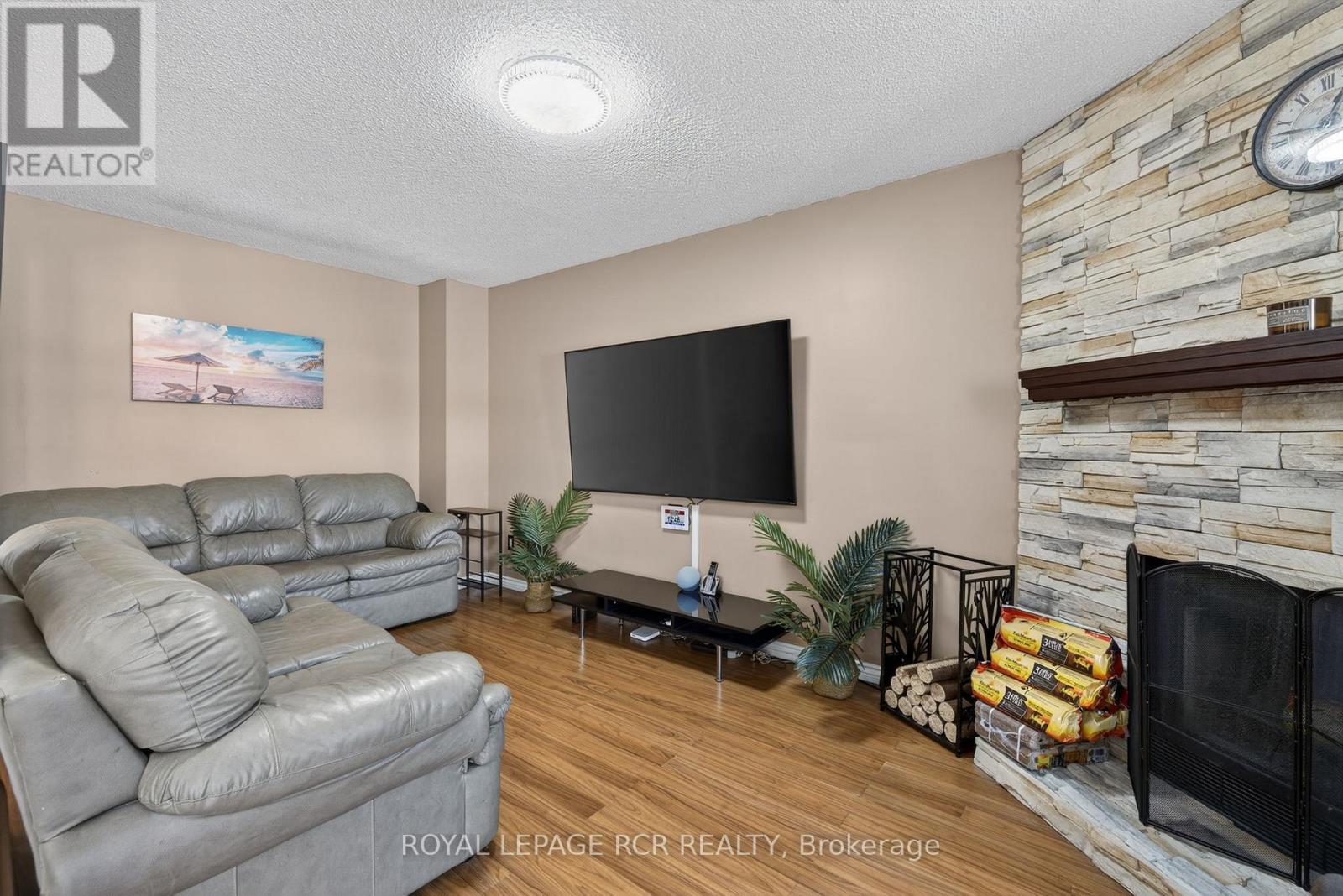 21 Webster Way, Halton Hills (Georgetown), Ontario  L7G 5J7 - Photo 7 - W12794270