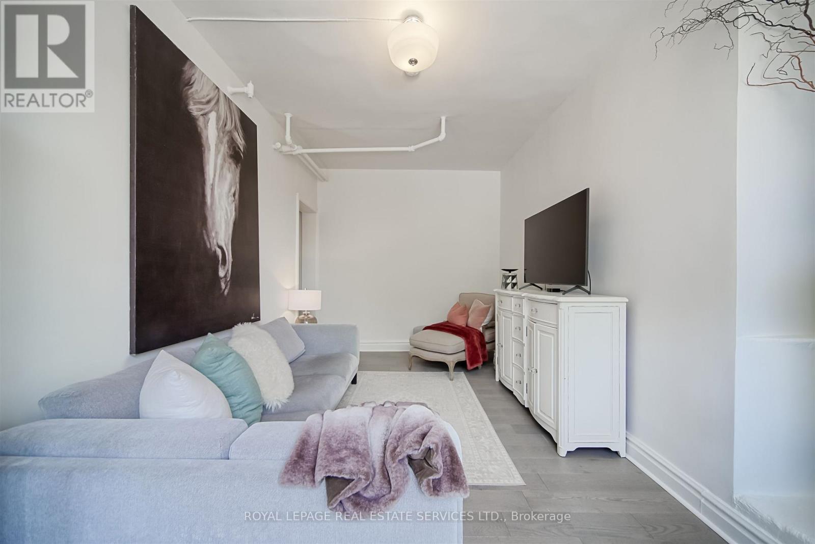 11 Main Street S, Milton (Campbellville), Ontario  L0P 1B0 - Photo 46 - W12794562