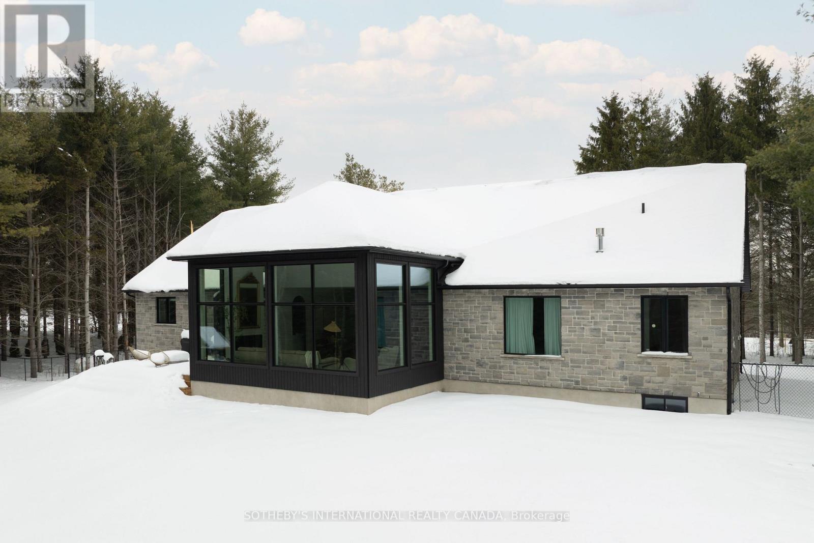 4640 Nassagaweya-Puslinch Townline, Puslinch, Ontario  L0P 1J0 - Photo 40 - X12795798