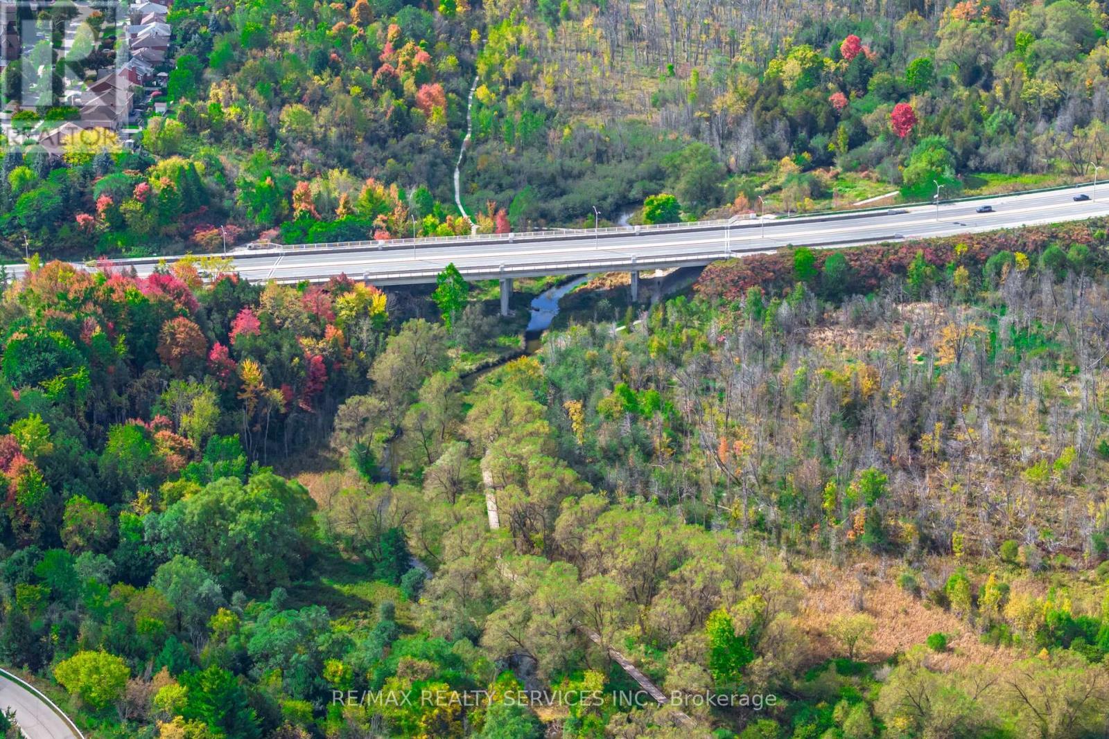 26 Hamilton Crescent, Halton Hills (Georgetown), Ontario  L7G 5R8 - Photo 48 - W12796624