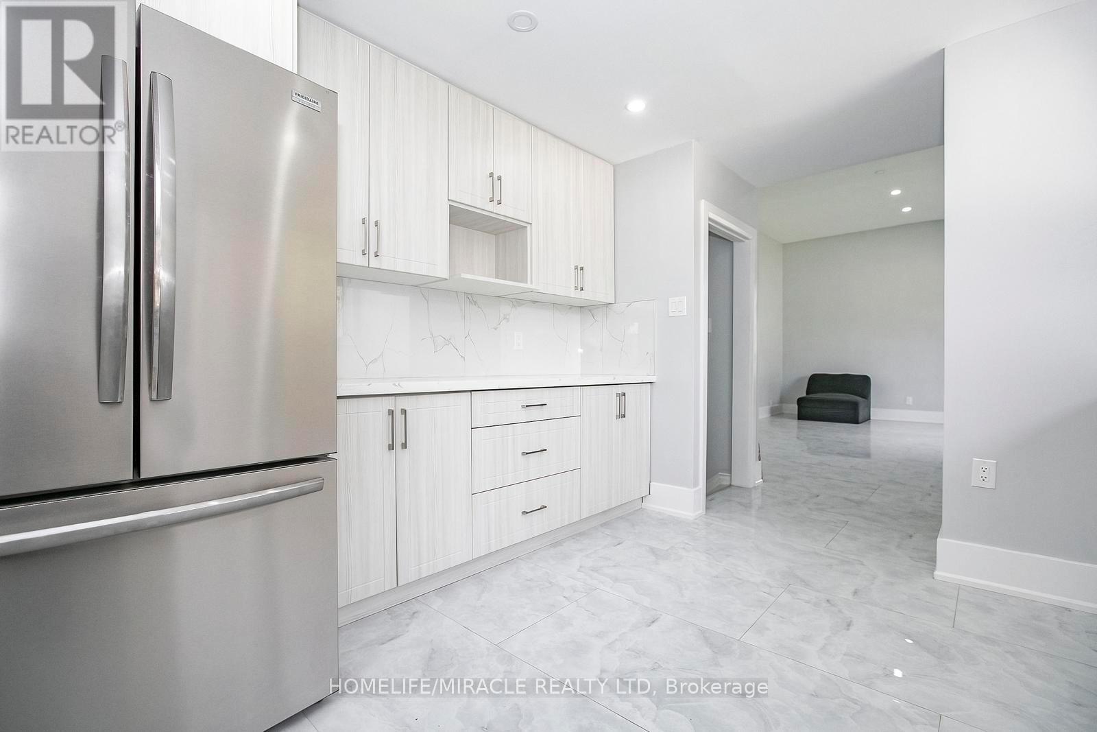 76 Raylawn Crescent, Halton Hills (Georgetown), Ontario  L7G 4N1 - Photo 16 - W12796940