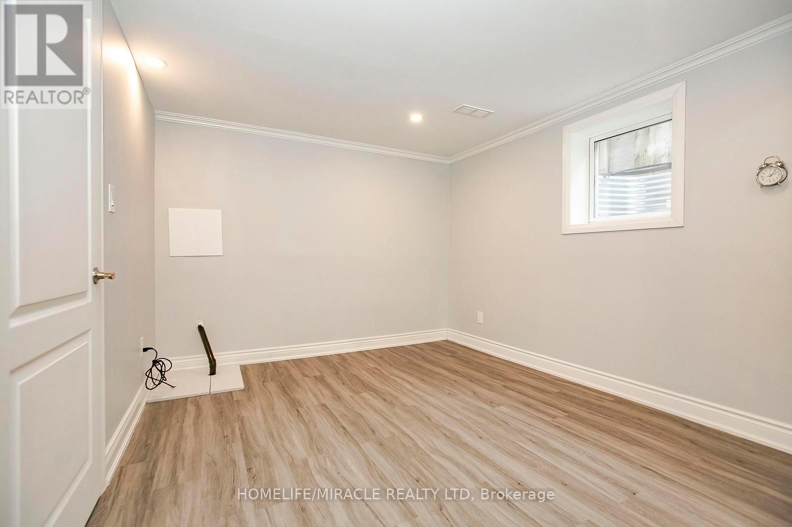 76 Raylawn Crescent, Halton Hills (Georgetown), Ontario  L7G 4N1 - Photo 38 - W12796940