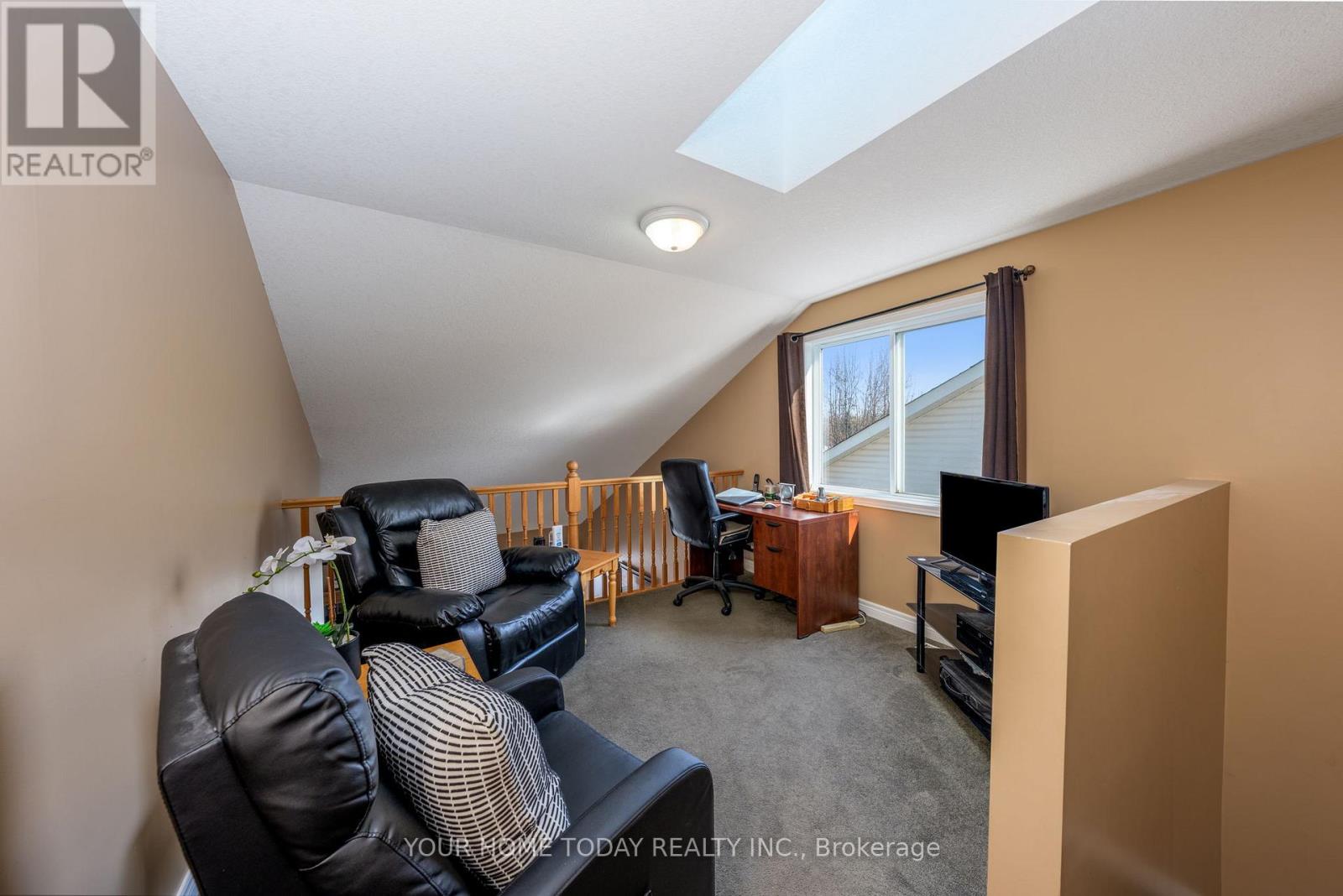 71 Doctor Moore Court, Halton Hills (Ac Acton), Ontario  L7J 3A6 - Photo 24 - W12797512