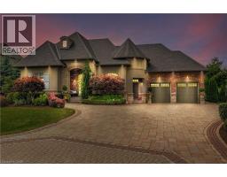 <div class="price">$2,800,000</div> 4 Holdroyd Court, Georgetown<br><div style="margin-bottom:8px;"><small>RE/MAX Escarpment Realty Inc.</small></div><div class='bed_bath'>3 Bed | 4 Bath</div>