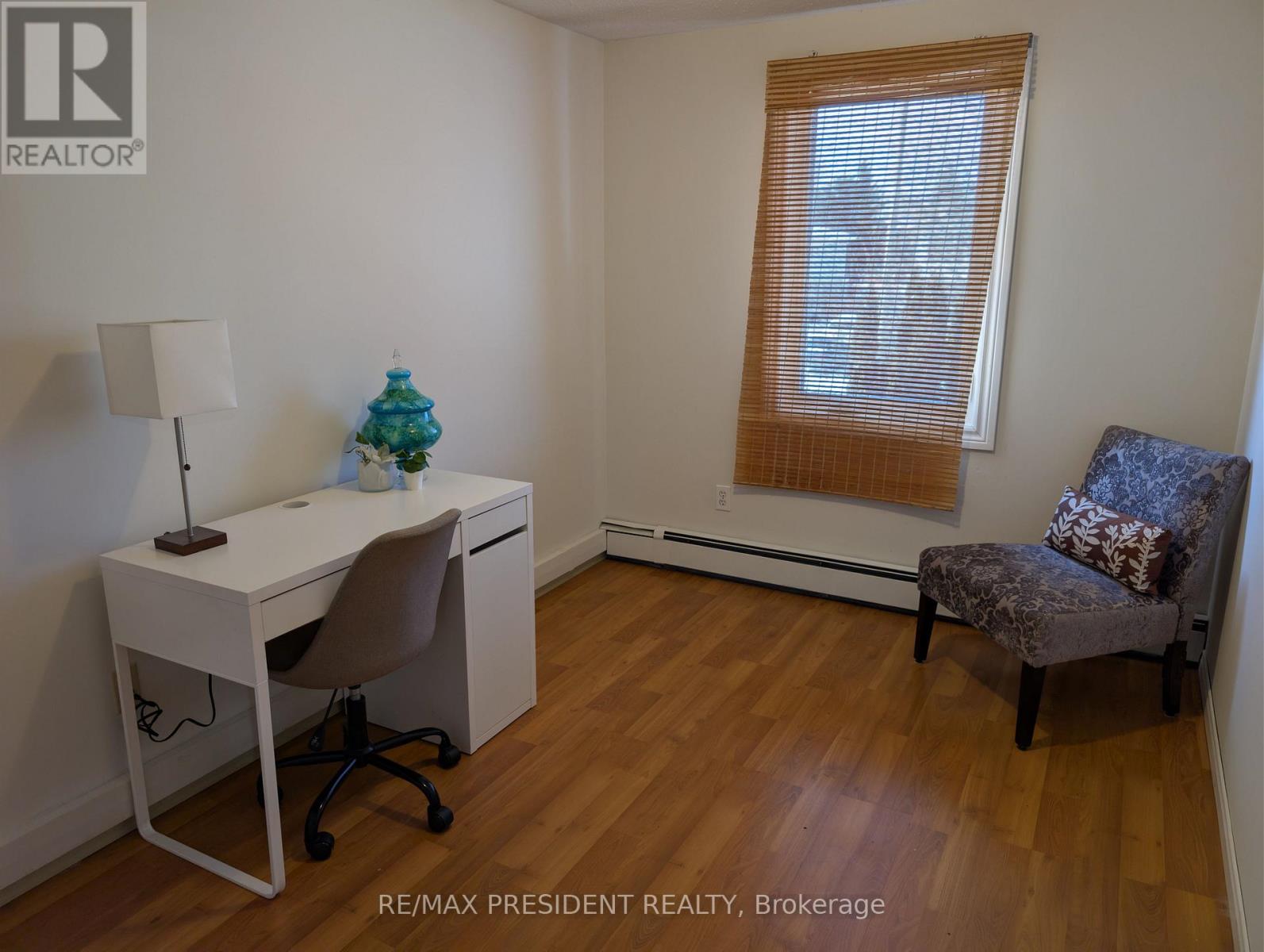 12 Hill Street, Halton Hills (Ac Acton), Ontario  L7J 2W2 - Photo 17 - W12798090