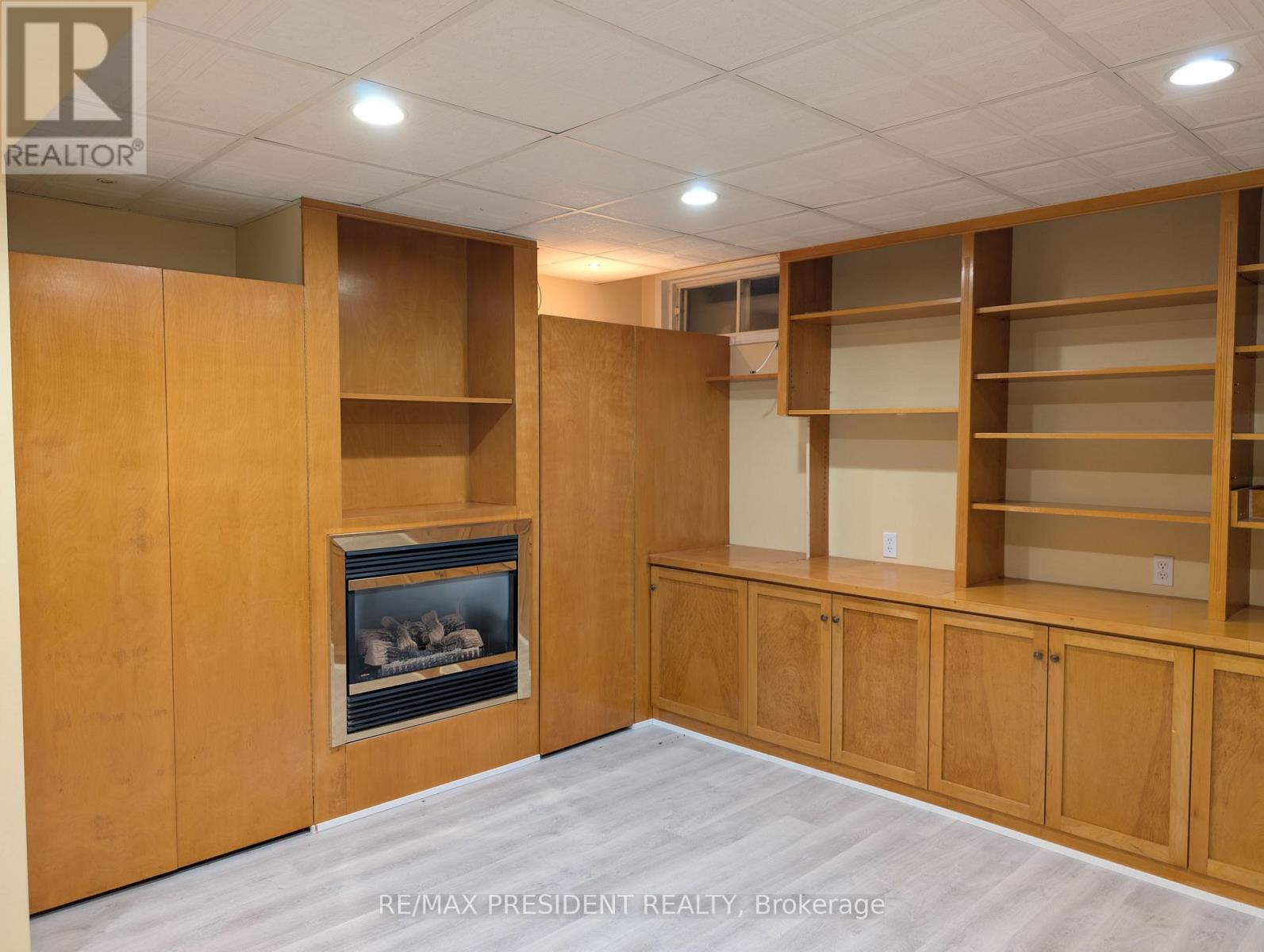 12 Hill Street, Halton Hills (Ac Acton), Ontario  L7J 2W2 - Photo 21 - W12798090