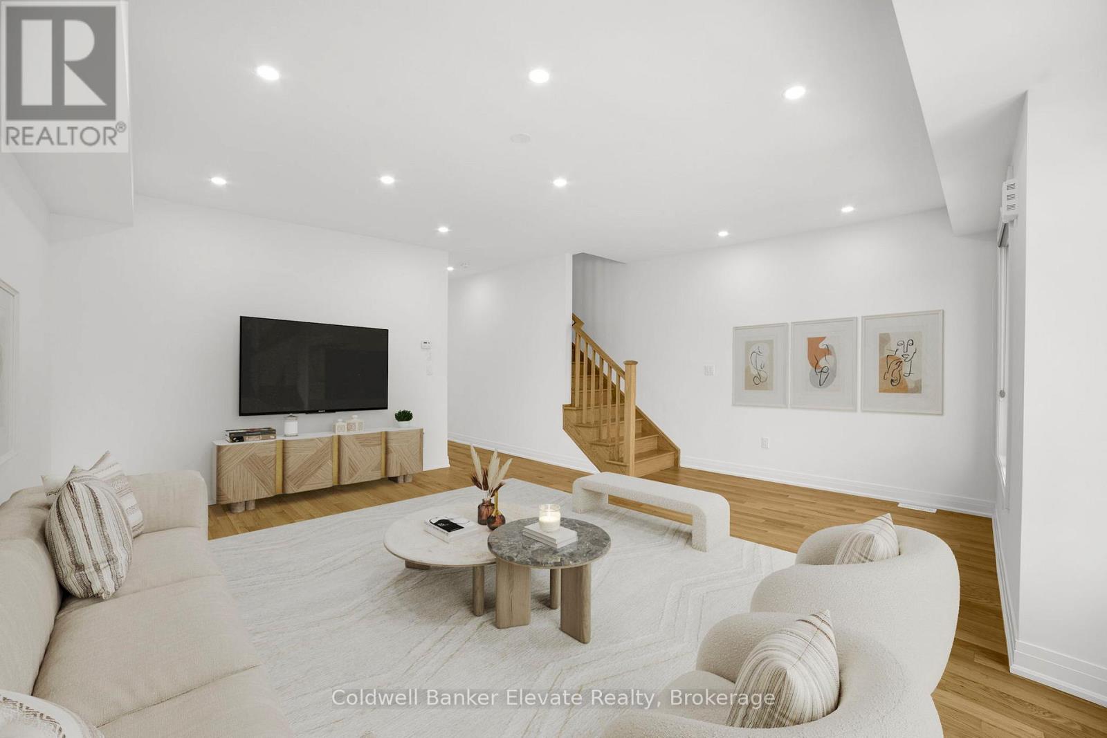 42 Windtree Way, Halton Hills (Georgetown), Ontario  L7G 0C4 - Photo 4 - W12799744