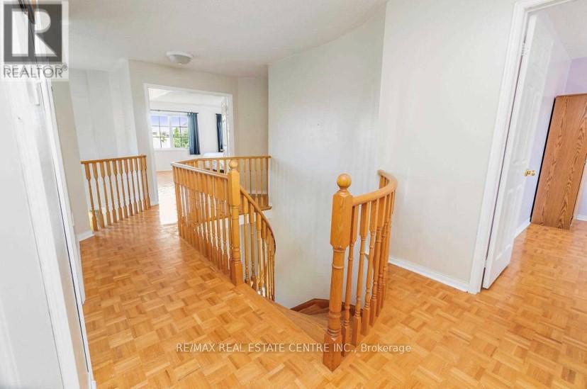 7 Curry Crescent, Halton Hills (Georgetown), Ontario  L7G 5L4 - Photo 17 - W12800518