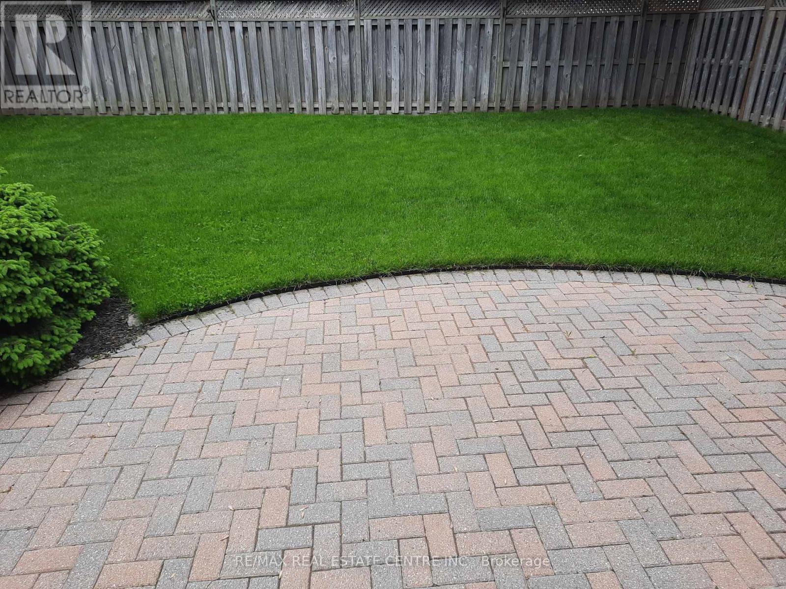 7 Curry Crescent, Halton Hills (Georgetown), Ontario  L7G 5L4 - Photo 40 - W12800518