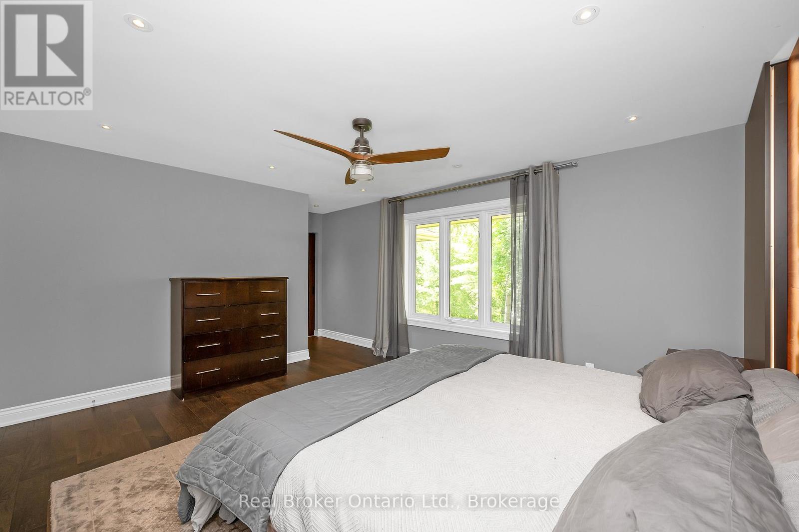 10158 Old Pine Crest Road, Halton Hills (Rural Halton Hills), Ontario  L0P 1K0 - Photo 33 - W12800796