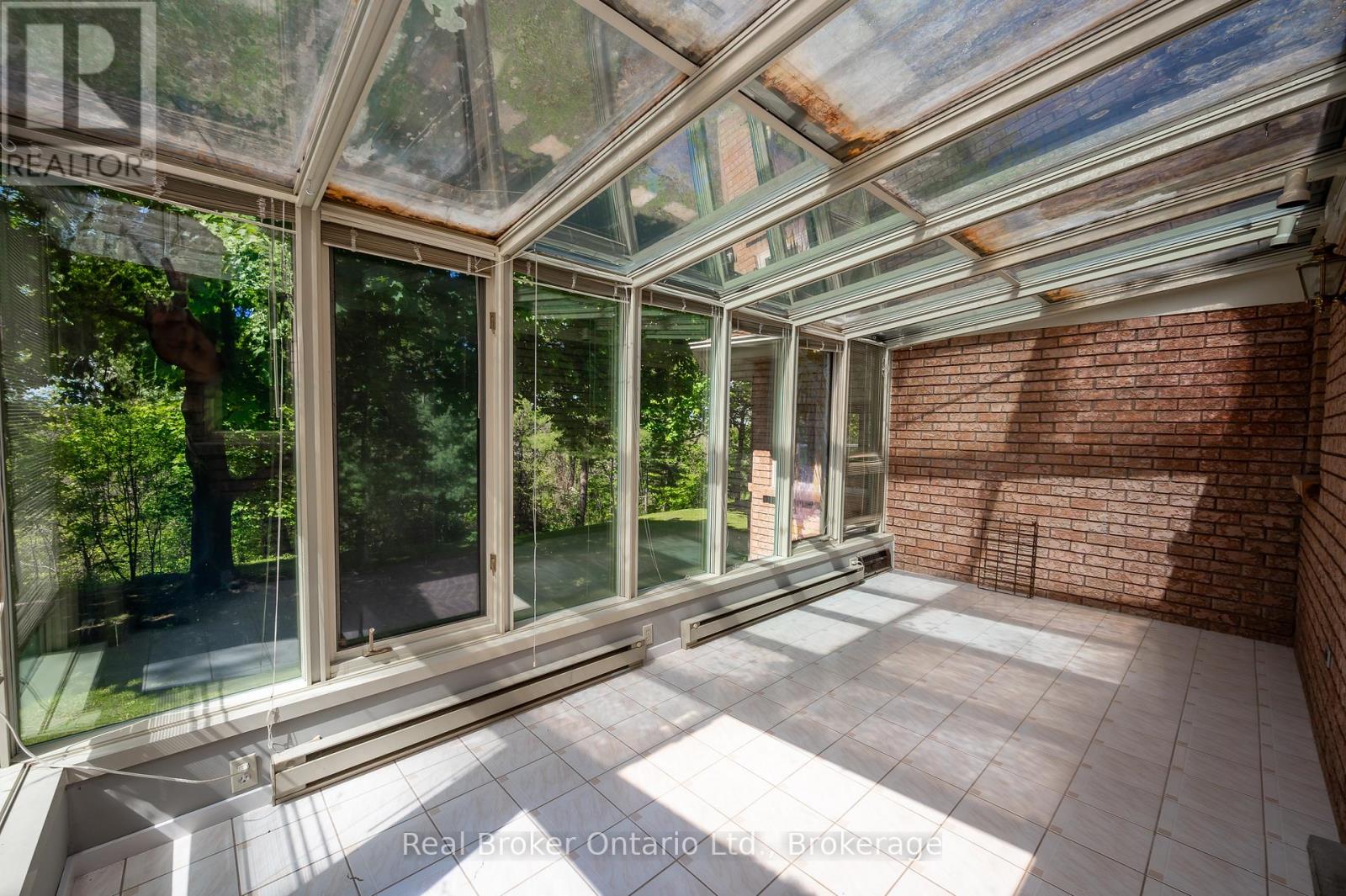 10158 Old Pine Crest Road, Halton Hills (Rural Halton Hills), Ontario  L0P 1K0 - Photo 38 - W12800796