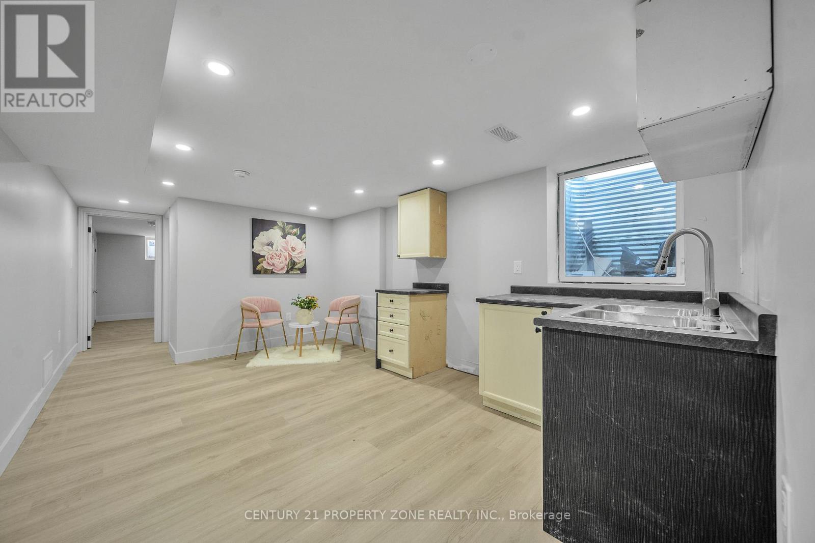 102 Prince Charles Drive, Halton Hills (Georgetown), Ontario  L7G 3V6 - Photo 21 - W12802224