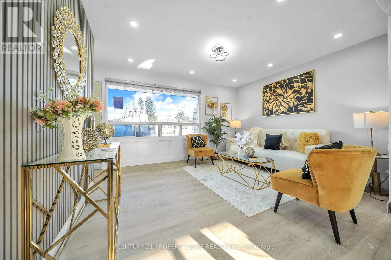 102 Prince Charles Drive, Halton Hills (Georgetown), Ontario  L7G 3V6 - Photo 8 - W12802224