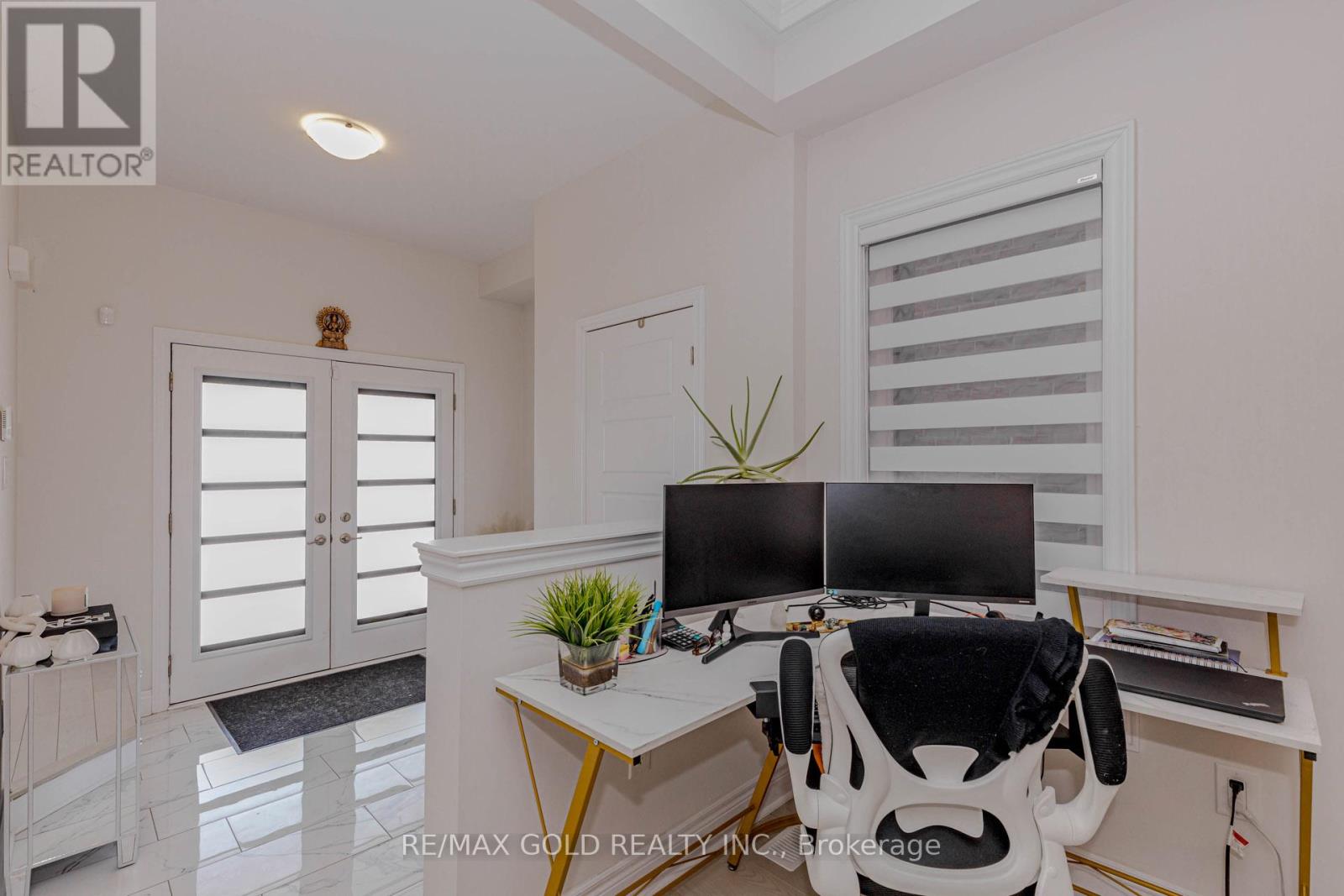 18 Branigan Crescent, Halton Hills (Georgetown), Ontario  L7G 0N2 - Photo 10 - W12802578