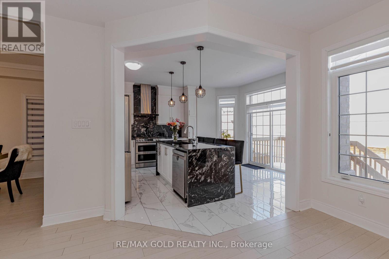 18 Branigan Crescent, Halton Hills (Georgetown), Ontario  L7G 0N2 - Photo 16 - W12802578