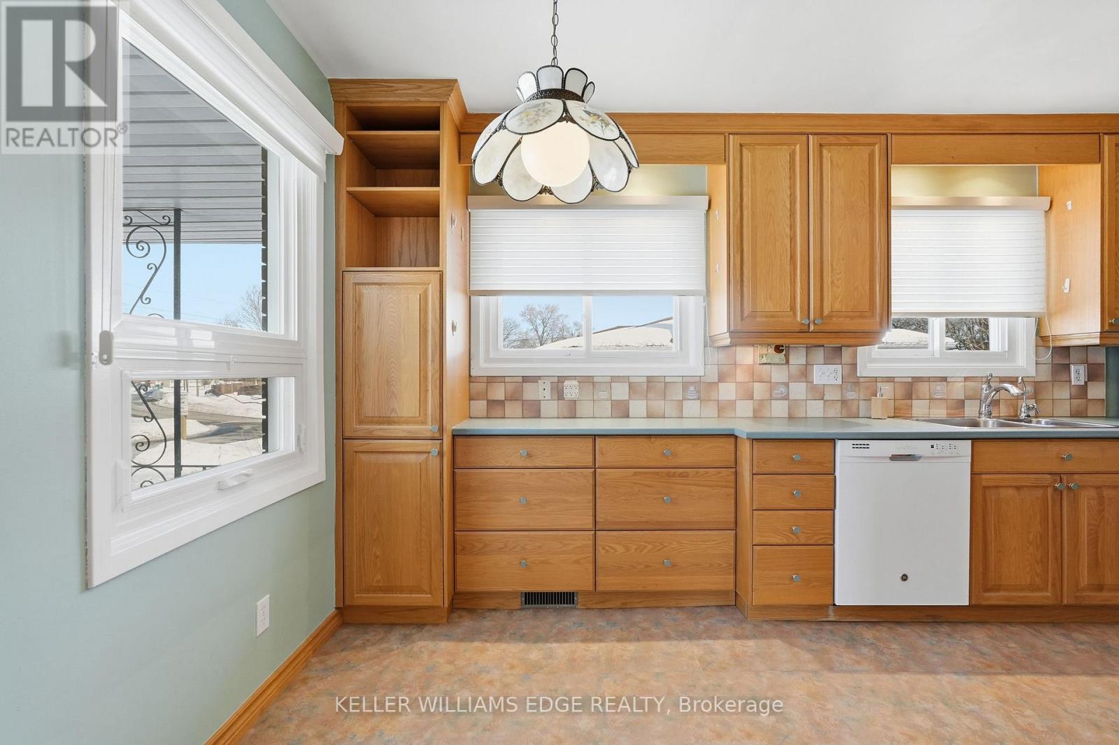 59 Weber Drive, Halton Hills (Georgetown), Ontario  L7G 1C5 - Photo 11 - W12802828