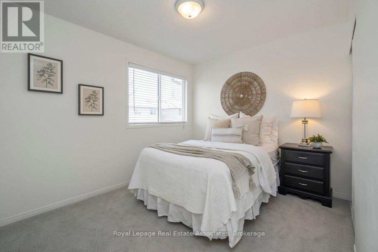 42 Harriet Street, Halton Hills (Georgetown), Ontario  L7G 5W7 - Photo 28 - W12802902