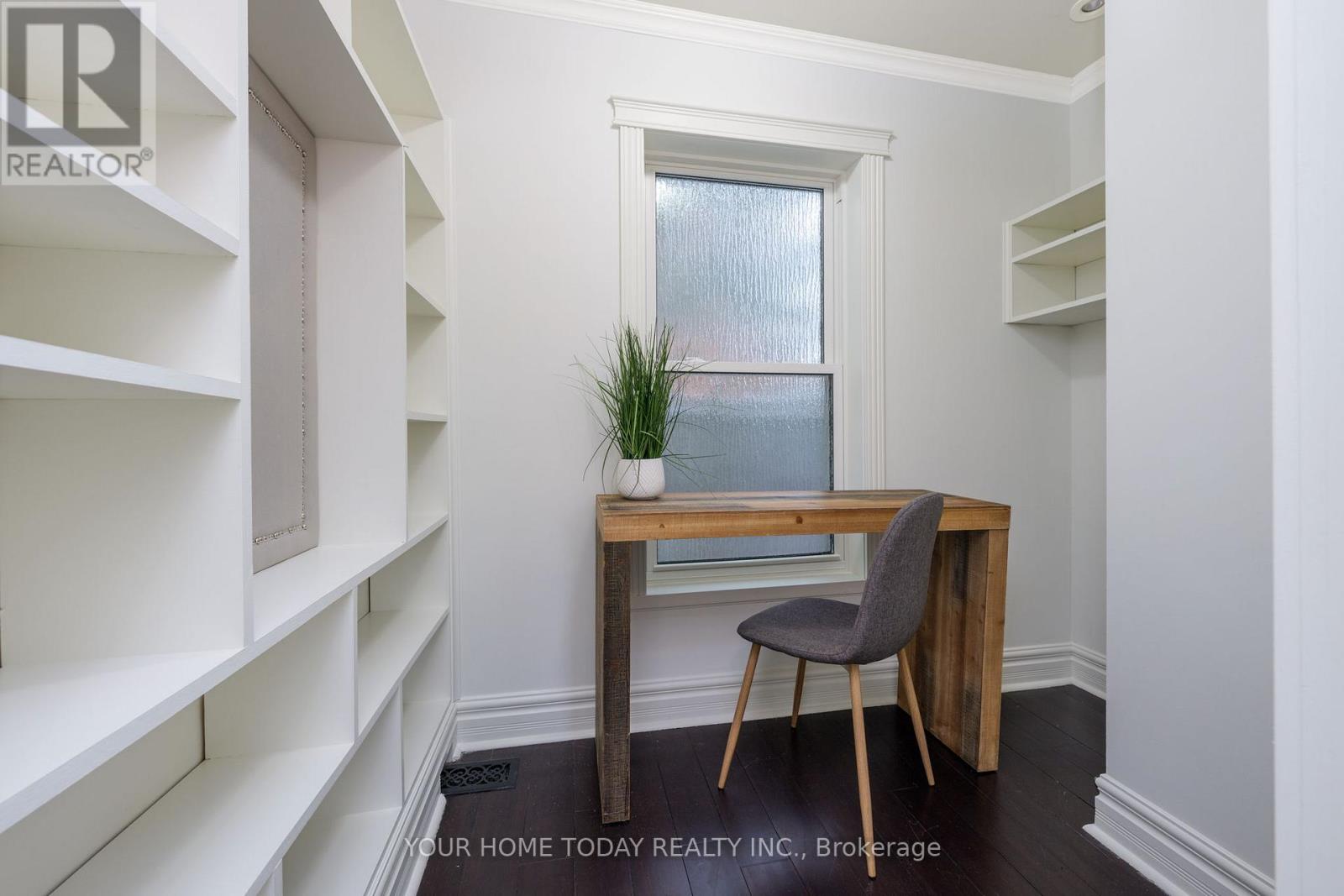 15 Queen Street, Halton Hills (Georgetown), Ontario  L7G 2E3 - Photo 8 - W12803504