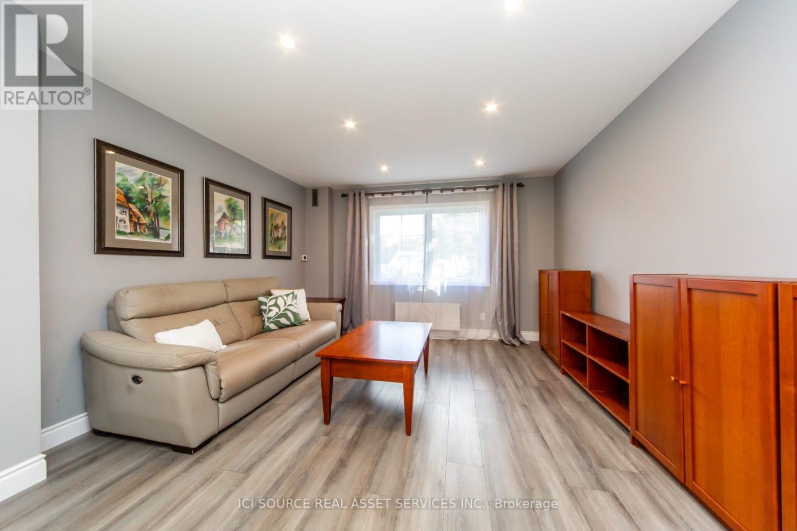 199 Mason Boulevard, Halton Hills (Ac Acton), Ontario  L7J 1A7 - Photo 14 - W12804724