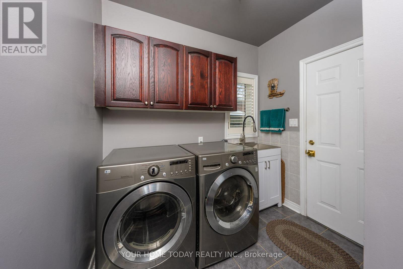 45 Forsyth Crescent, Halton Hills (Georgetown), Ontario  L7G 6G3 - Photo 20 - W12804946