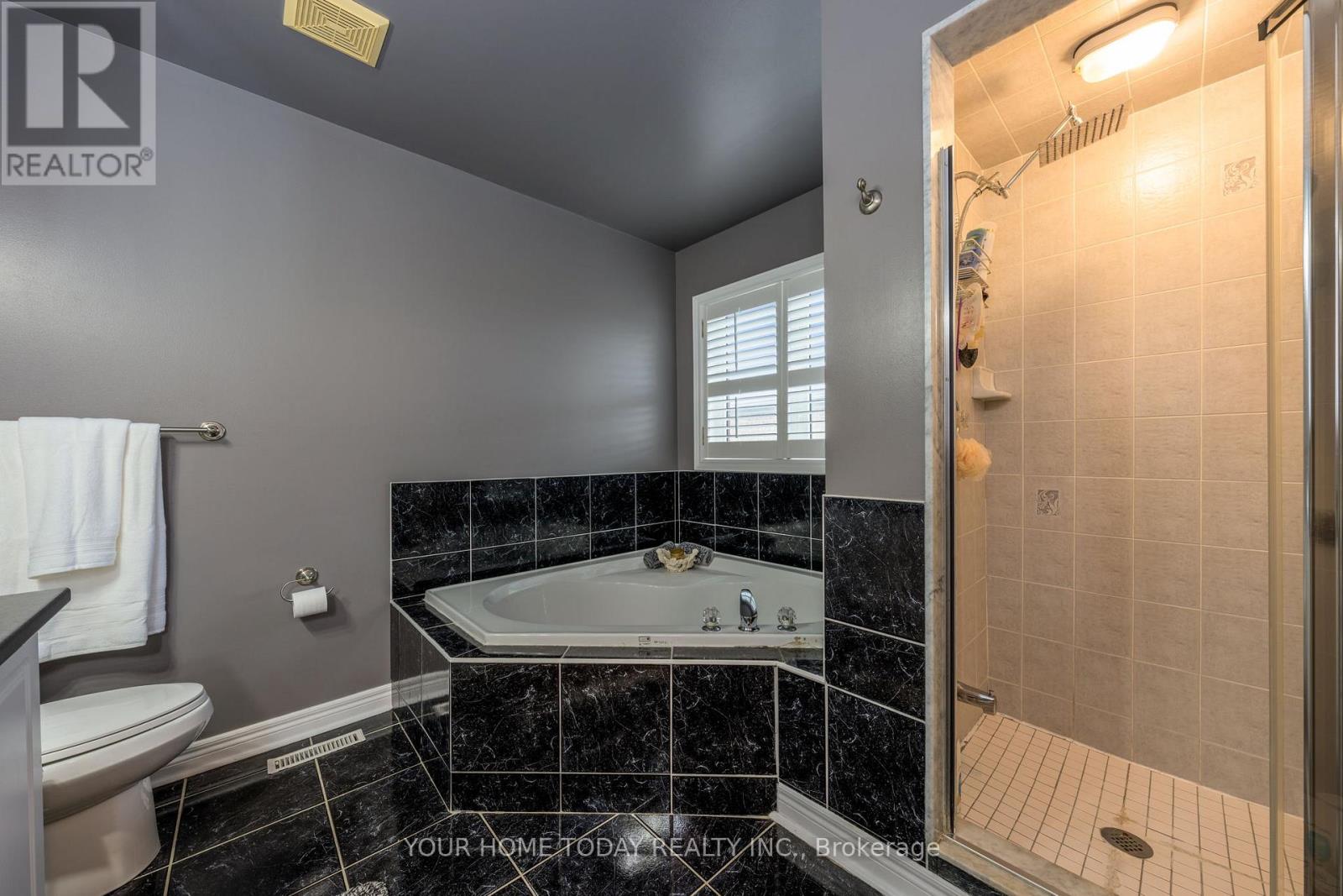 45 Forsyth Crescent, Halton Hills (Georgetown), Ontario  L7G 6G3 - Photo 28 - W12804946