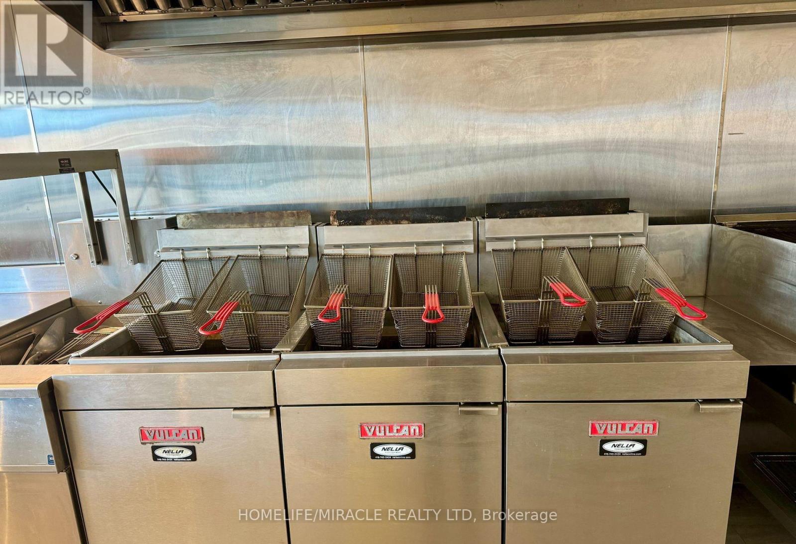 3 - 352 Queen Street, Halton Hills (Ac Acton), Ontario  L7J 1R2 - Photo 5 - W12805590