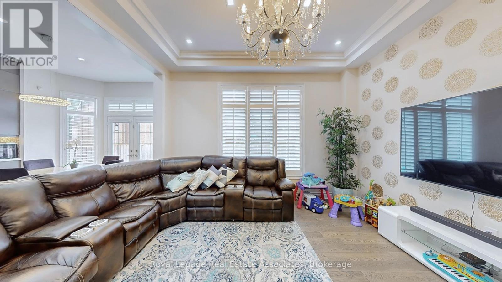 212 Niagara Trail, Halton Hills (Georgetown), Ontario  L7G 0H9 - Photo 10 - W12807296