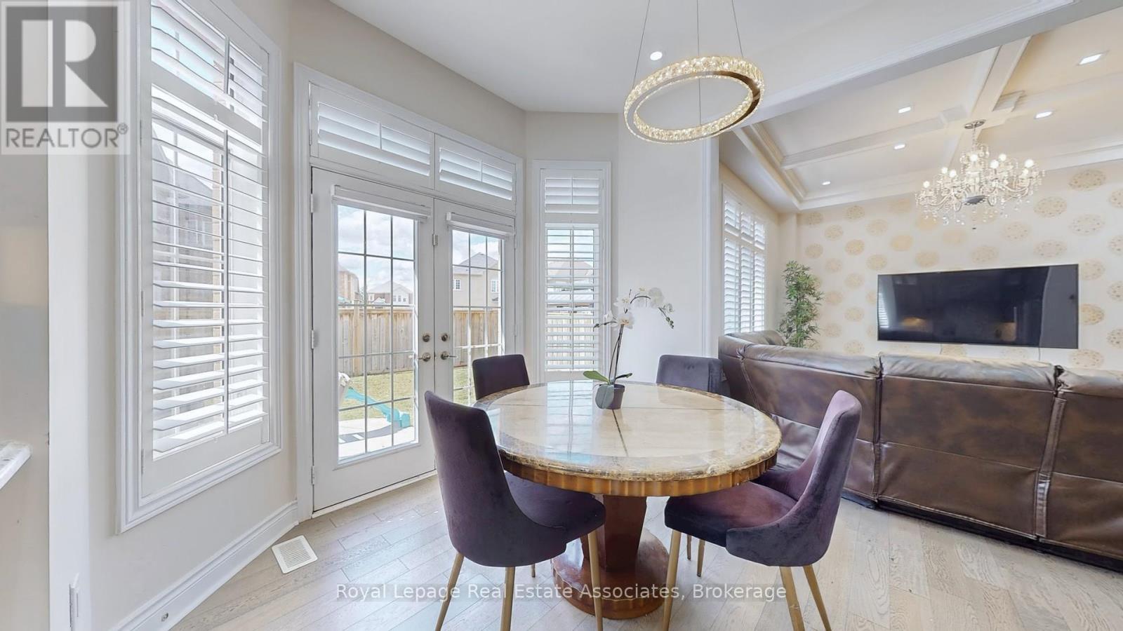 212 Niagara Trail, Halton Hills (Georgetown), Ontario  L7G 0H9 - Photo 16 - W12807296