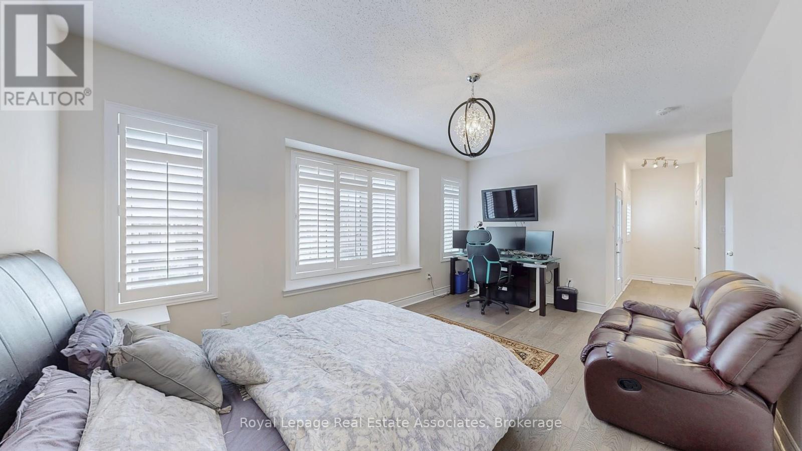 212 Niagara Trail, Halton Hills (Georgetown), Ontario  L7G 0H9 - Photo 25 - W12807296