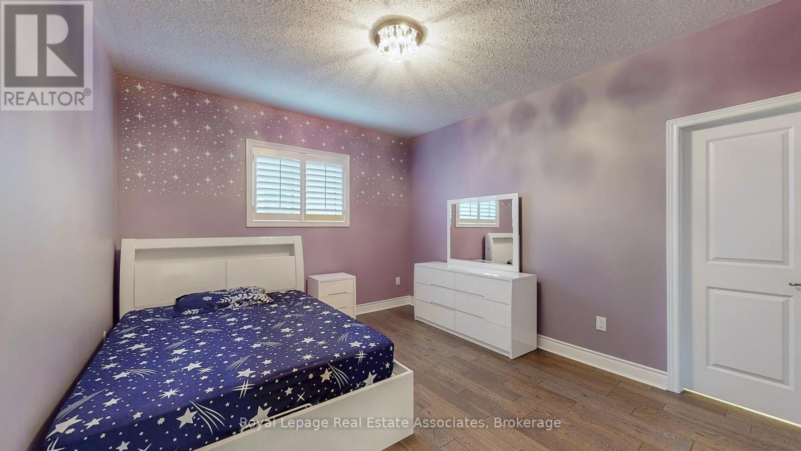 212 Niagara Trail, Halton Hills (Georgetown), Ontario  L7G 0H9 - Photo 31 - W12807296