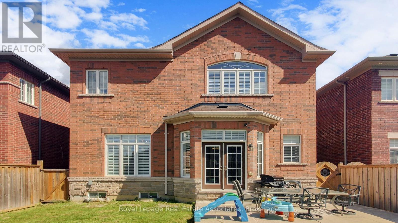 212 Niagara Trail, Halton Hills (Georgetown), Ontario  L7G 0H9 - Photo 37 - W12807296