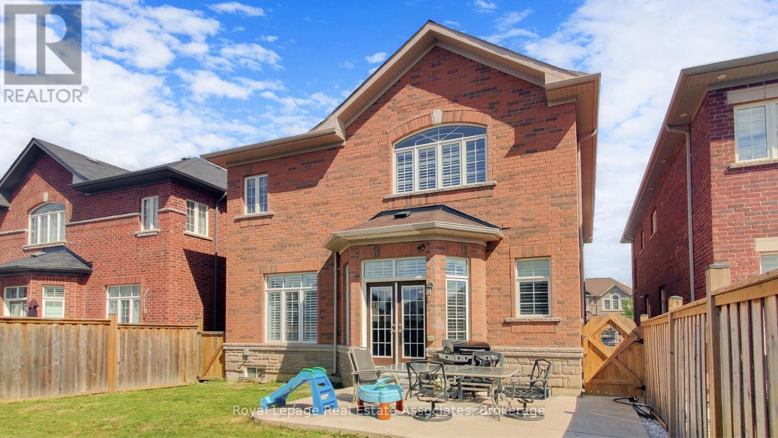 212 Niagara Trail, Halton Hills (Georgetown), Ontario  L7G 0H9 - Photo 38 - W12807296