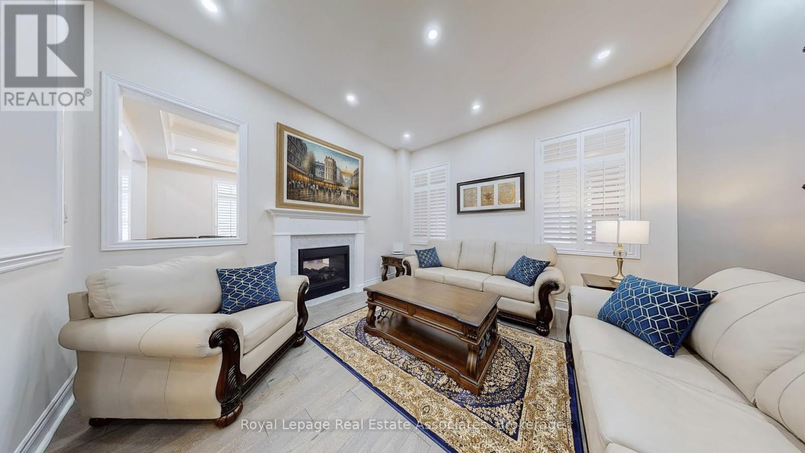 212 Niagara Trail, Halton Hills (Georgetown), Ontario  L7G 0H9 - Photo 4 - W12807296