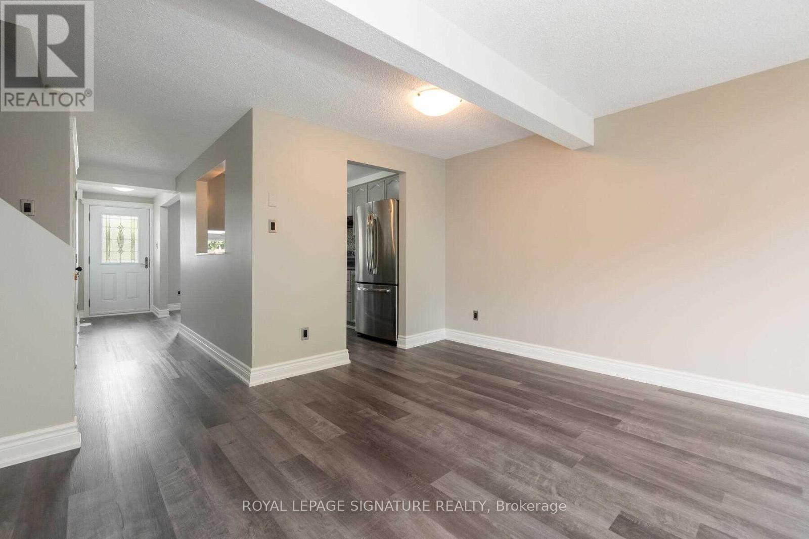 64 Danville Avenue, Halton Hills (Ac Acton), Ontario  L7J 2W2 - Photo 12 - W12810112