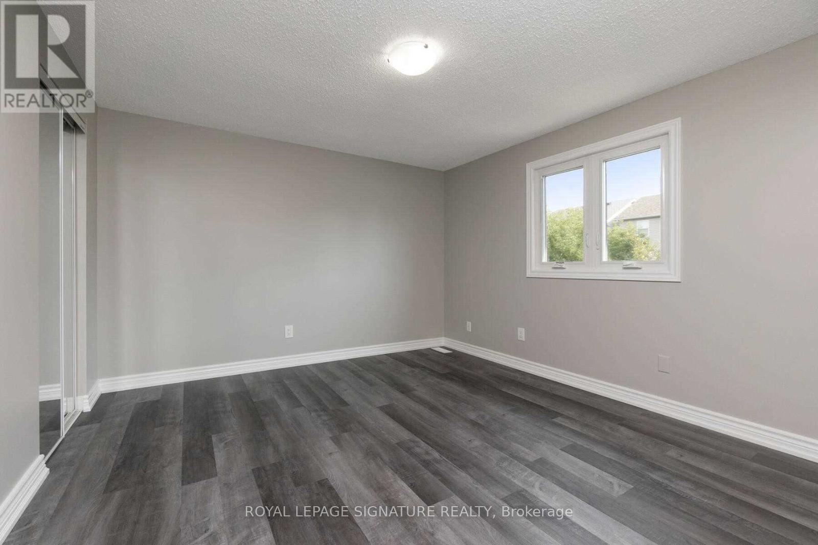 64 Danville Avenue, Halton Hills (Ac Acton), Ontario  L7J 2W2 - Photo 5 - W12810112