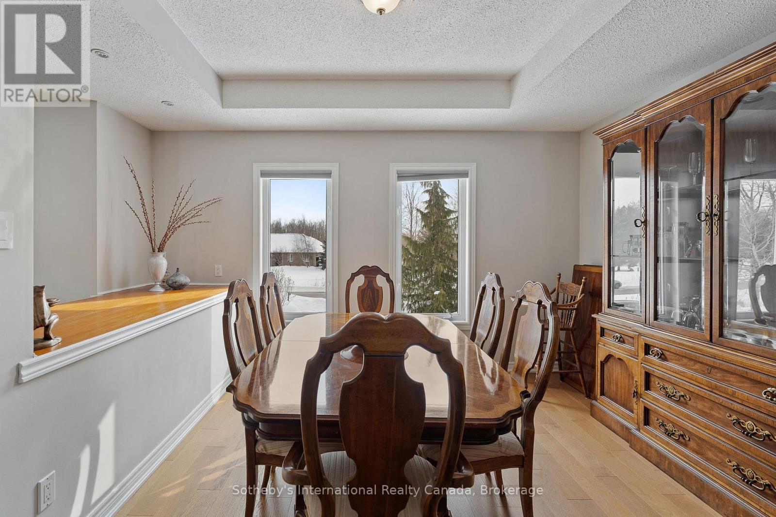 2091 Country Lane Court, Milton (Moffat), Ontario  L0P 1J0 - Photo 10 - W12812318