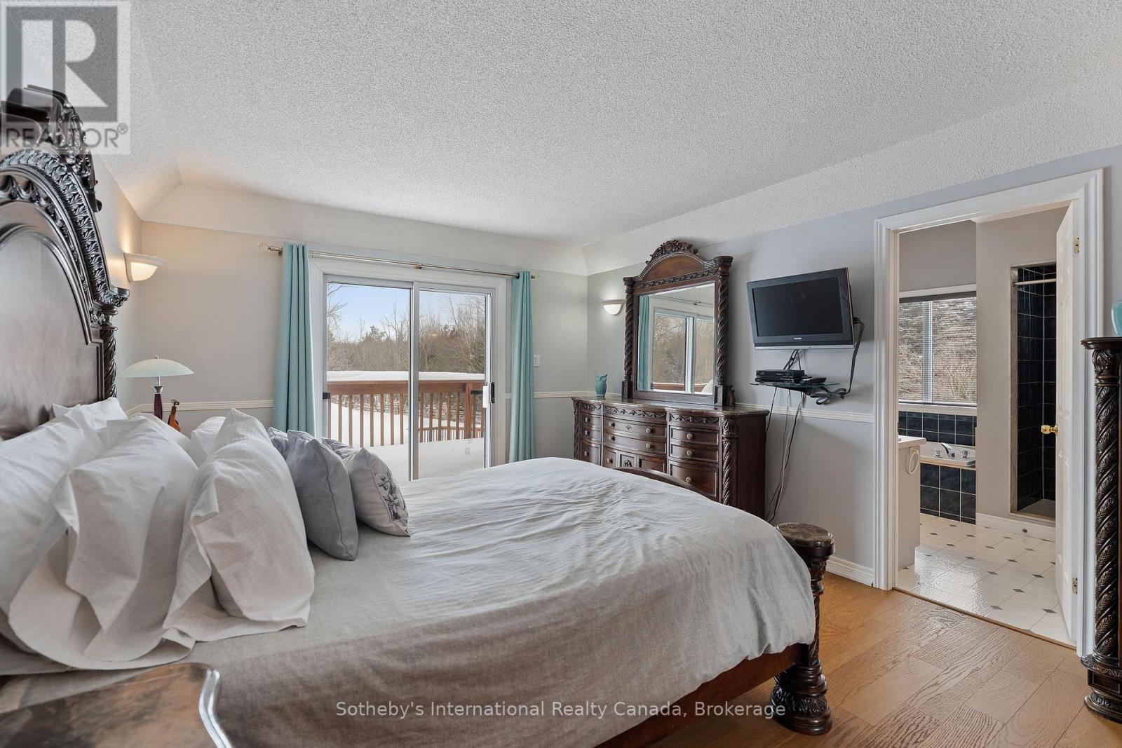 2091 Country Lane Court, Milton (Moffat), Ontario  L0P 1J0 - Photo 19 - W12812318