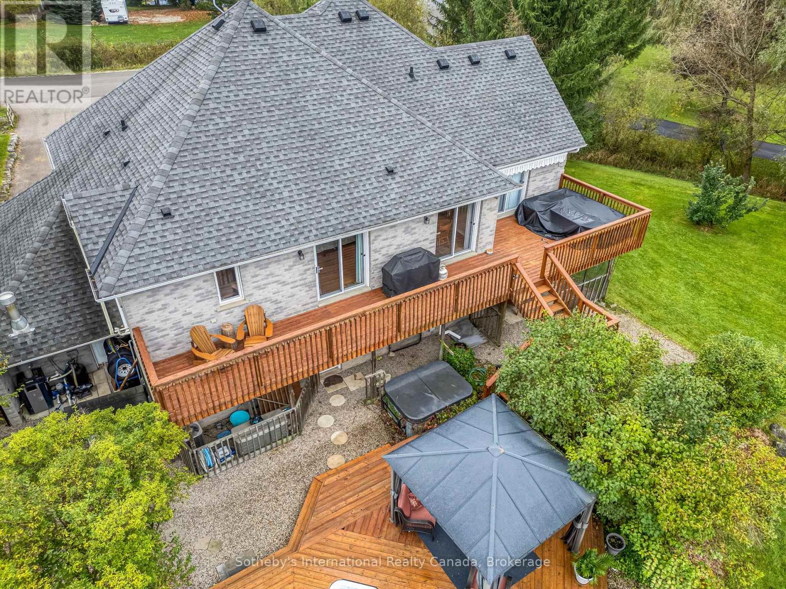 2091 Country Lane Court, Milton (Moffat), Ontario  L0P 1J0 - Photo 31 - W12812318