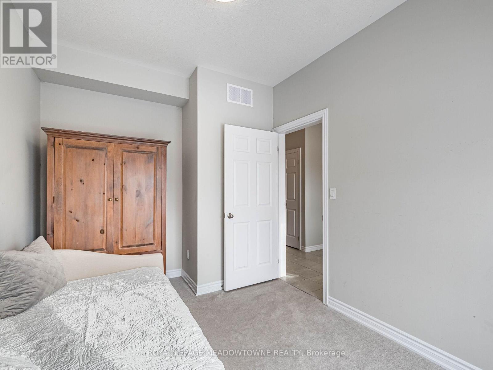 7 - 13 Braida Lane, Halton Hills (Ac Acton), Ontario  L7J 1P9 - Photo 6 - W12812490