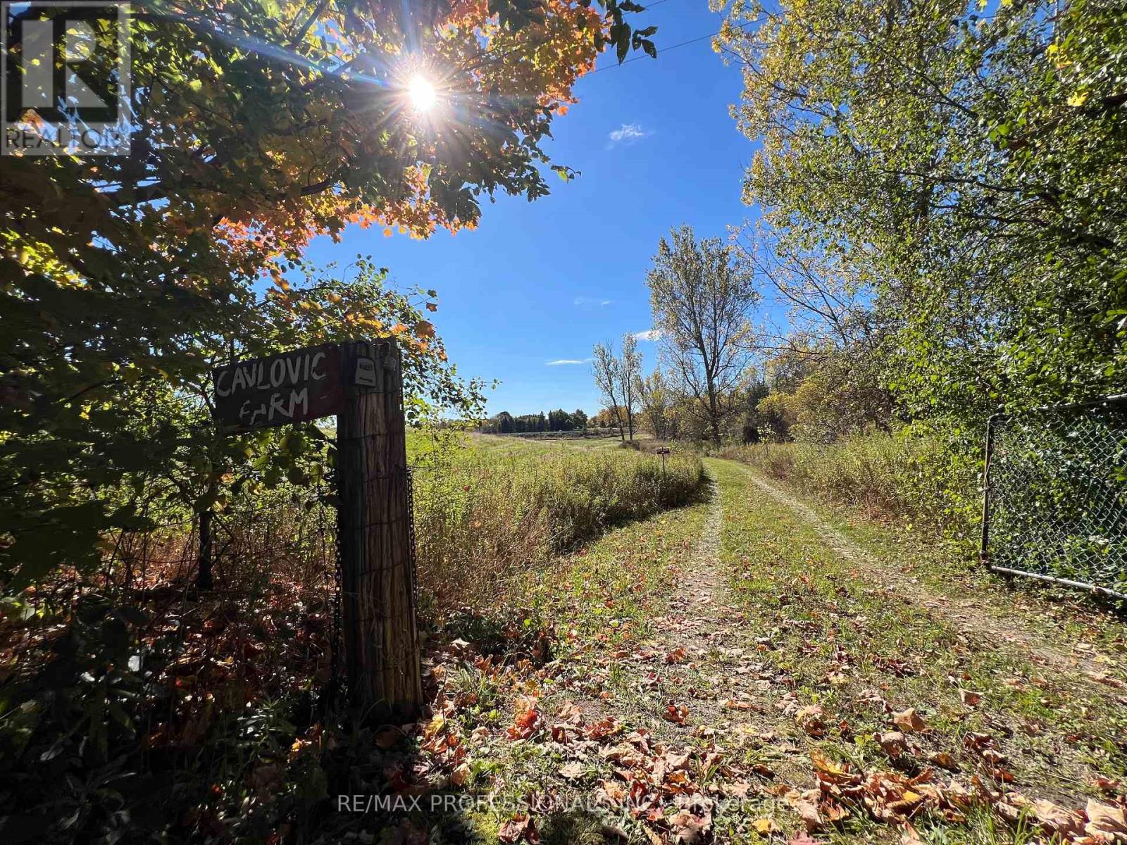 14070 Dublin Line, Halton Hills (Rural Halton Hills), Ontario  L7J 2L9 - Photo 2 - W12813896