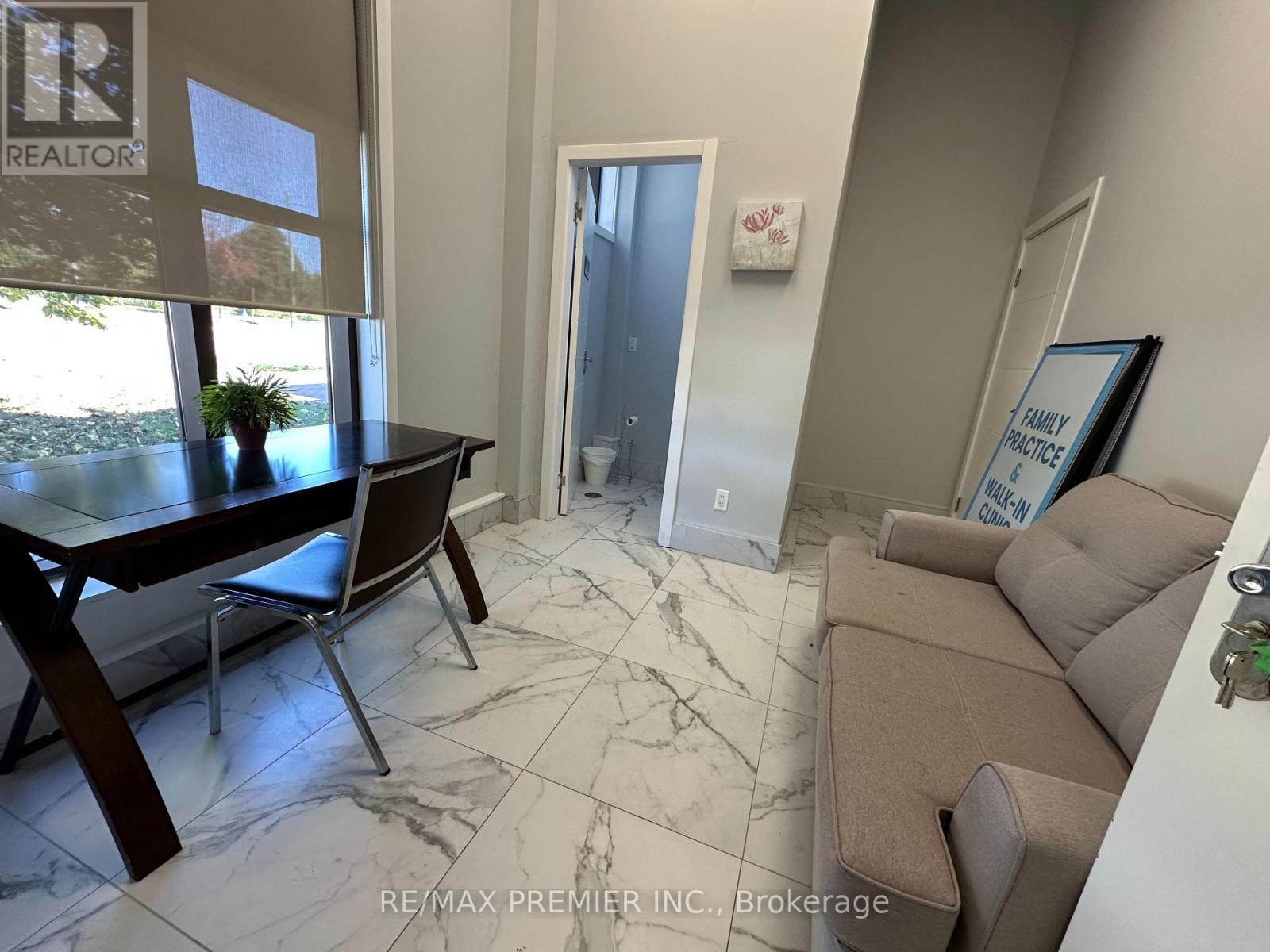 2 - 120 Guelph Street, Halton Hills (Georgetown), Ontario  L7G 4A4 - Photo 16 - W12814414