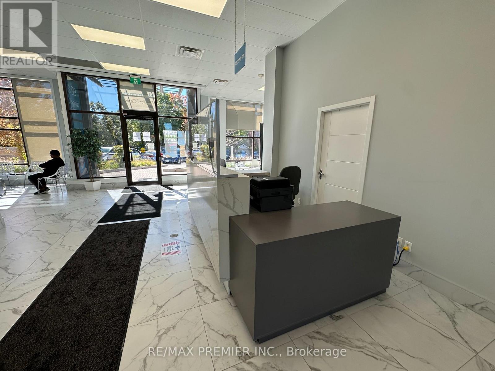 2 - 120 Guelph Street, Halton Hills (Georgetown), Ontario  L7G 4A4 - Photo 6 - W12814414