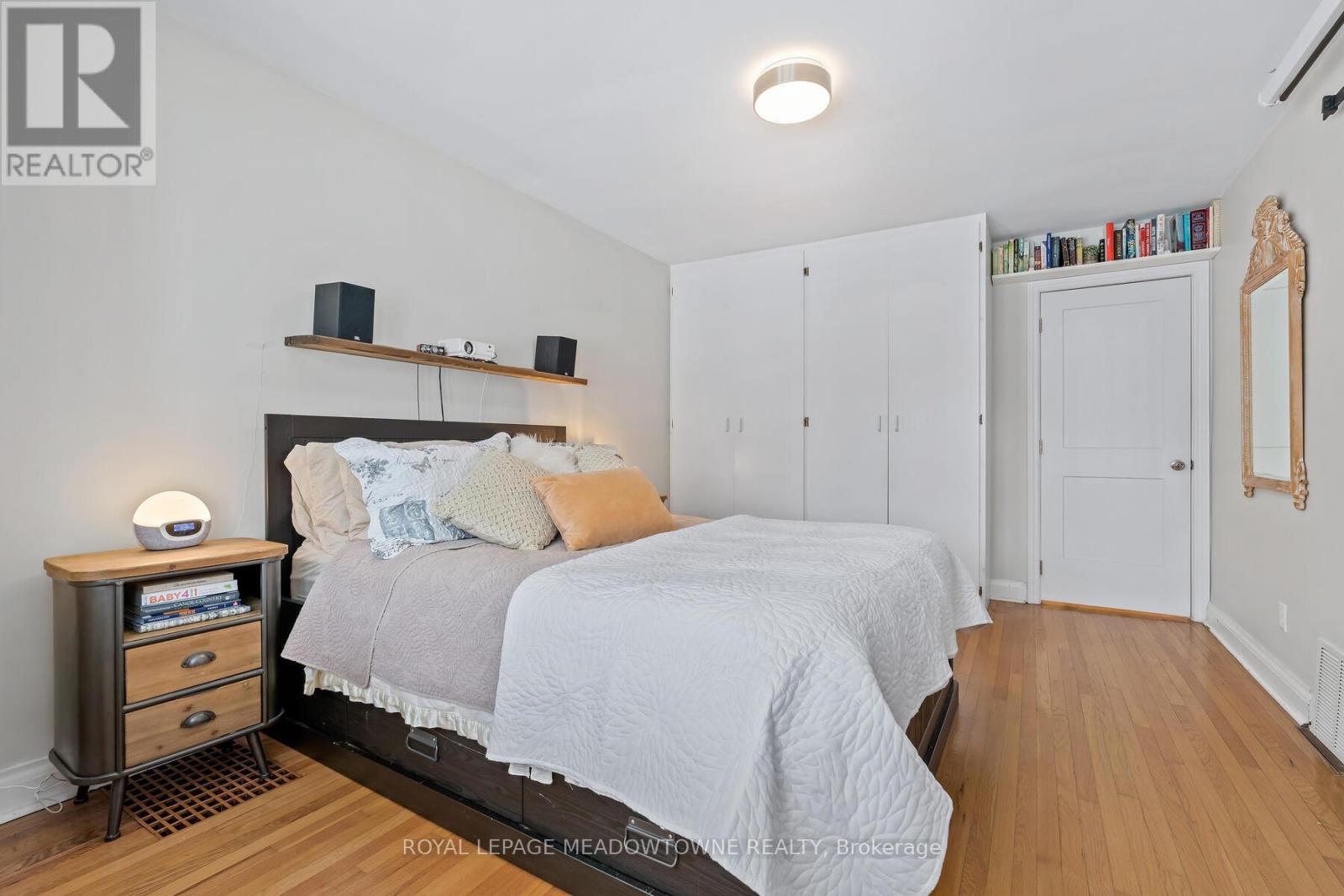 2 Ostrander Boulevard, Halton Hills (Georgetown), Ontario  L7G 1Z3 - Photo 16 - W12816058