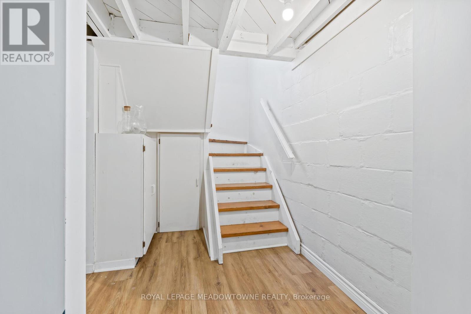 2 Ostrander Boulevard, Halton Hills (Georgetown), Ontario  L7G 1Z3 - Photo 23 - W12816058