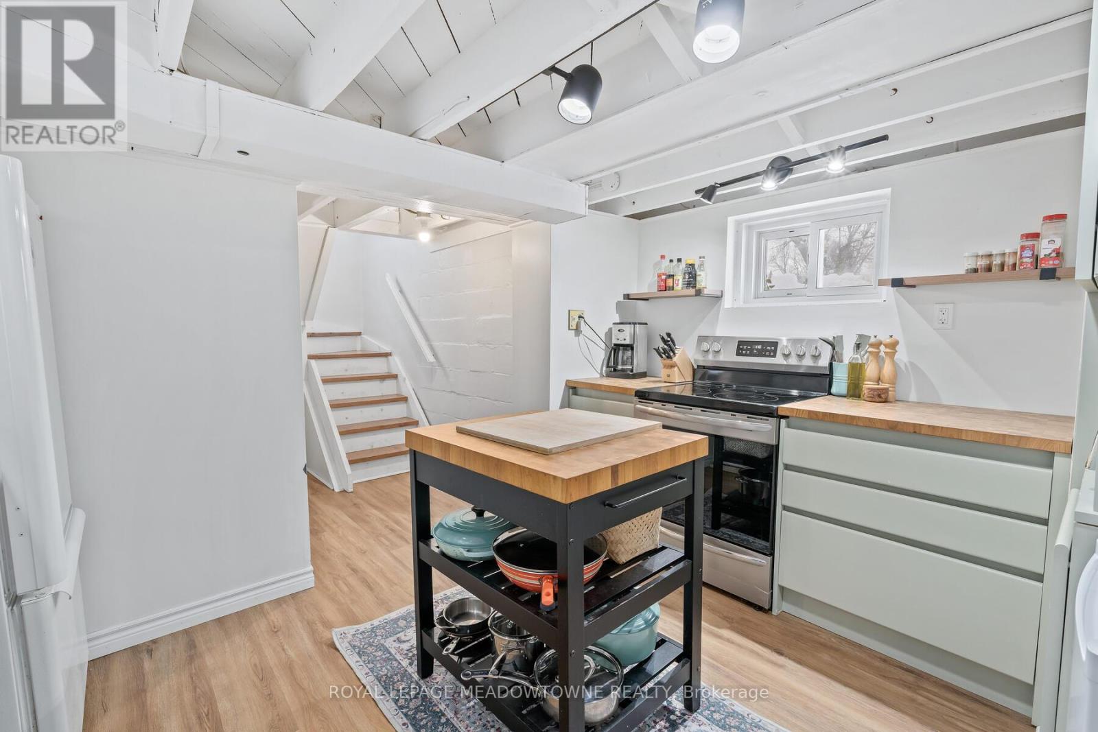 2 Ostrander Boulevard, Halton Hills (Georgetown), Ontario  L7G 1Z3 - Photo 25 - W12816058