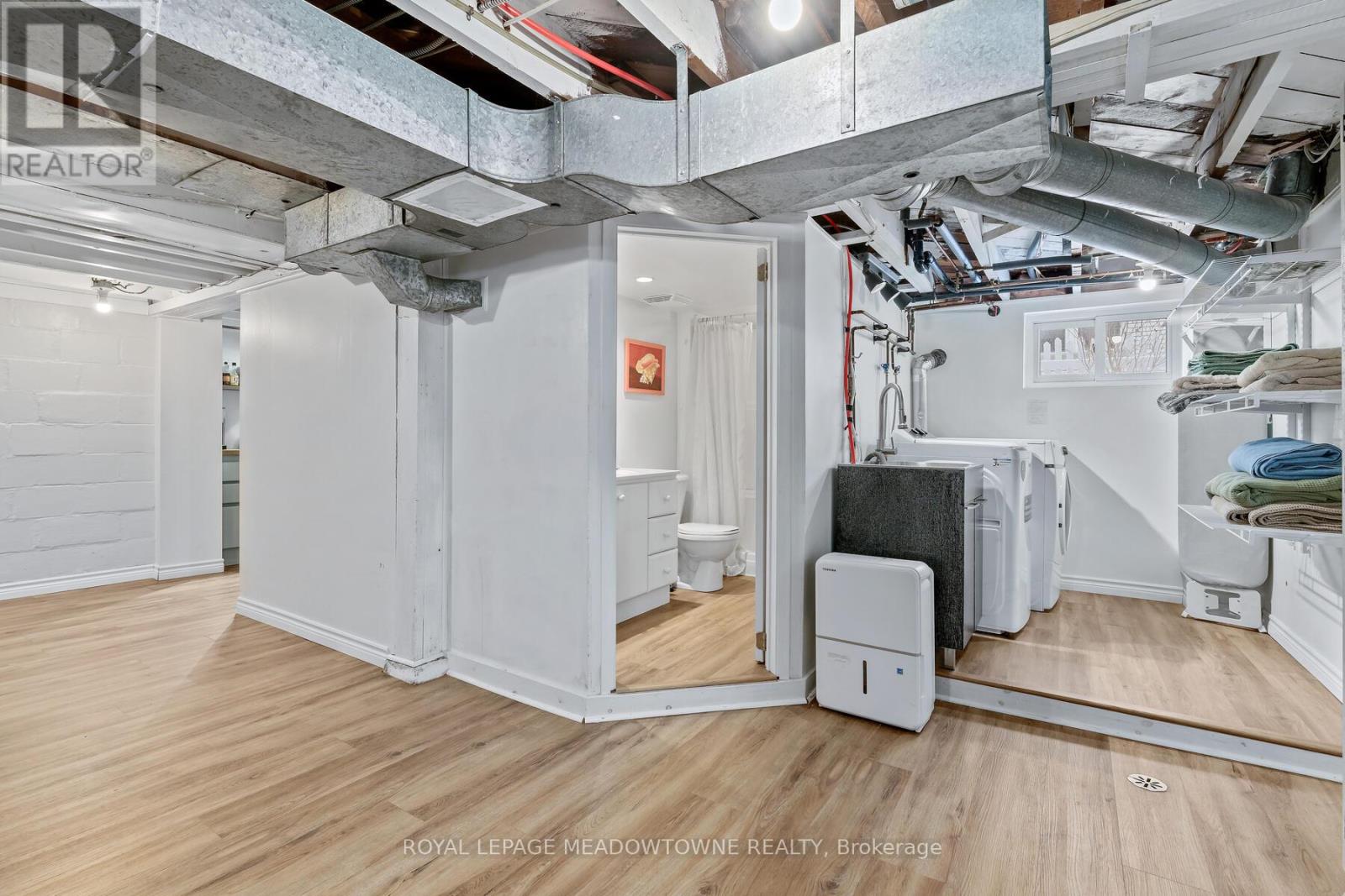 2 Ostrander Boulevard, Halton Hills (Georgetown), Ontario  L7G 1Z3 - Photo 27 - W12816058