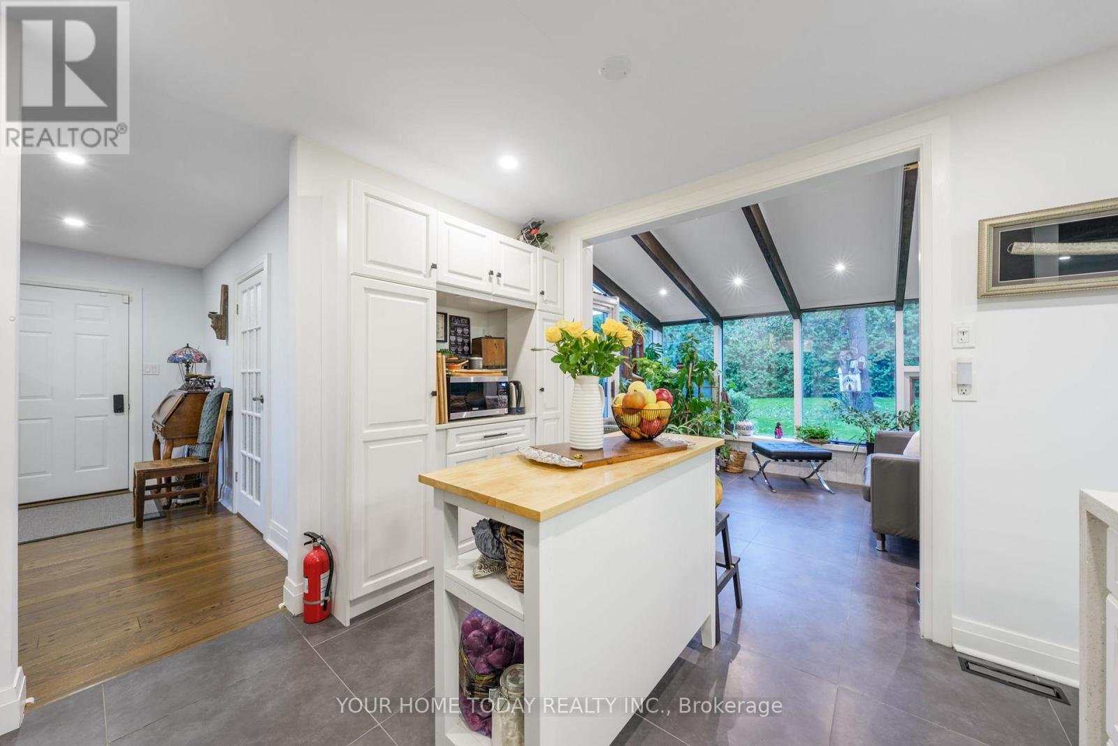 190 Main Street S, Halton Hills (Georgetown), Ontario  L7G 3E9 - Photo 15 - W12816068