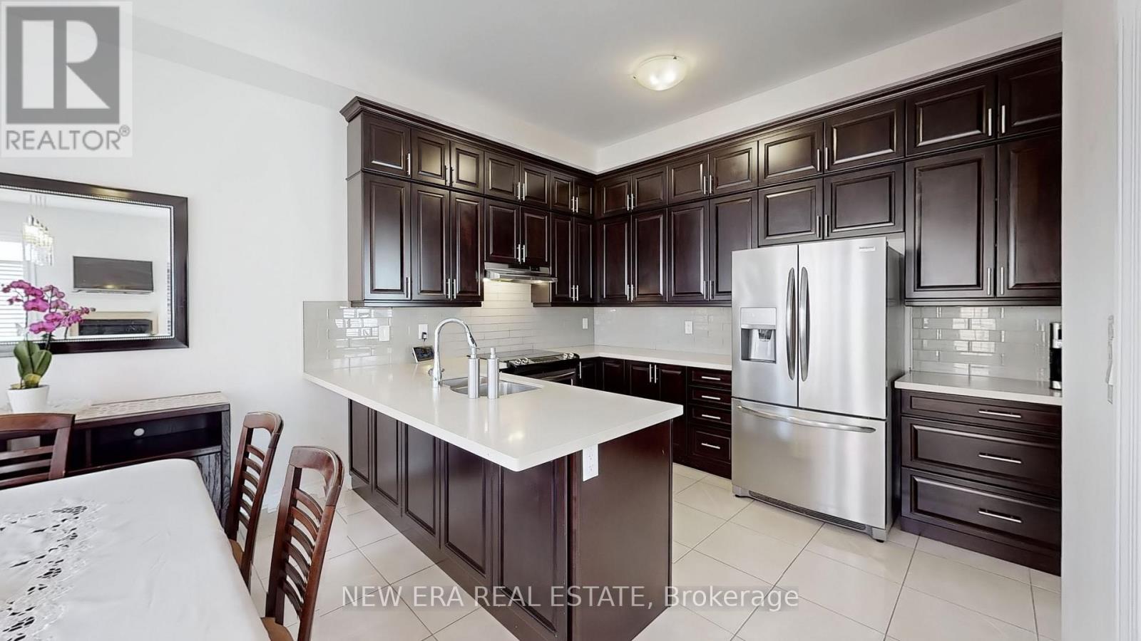 77 Wildflower Lane, Halton Hills (Georgetown), Ontario  L7G 0A5 - Photo 14 - W12816924